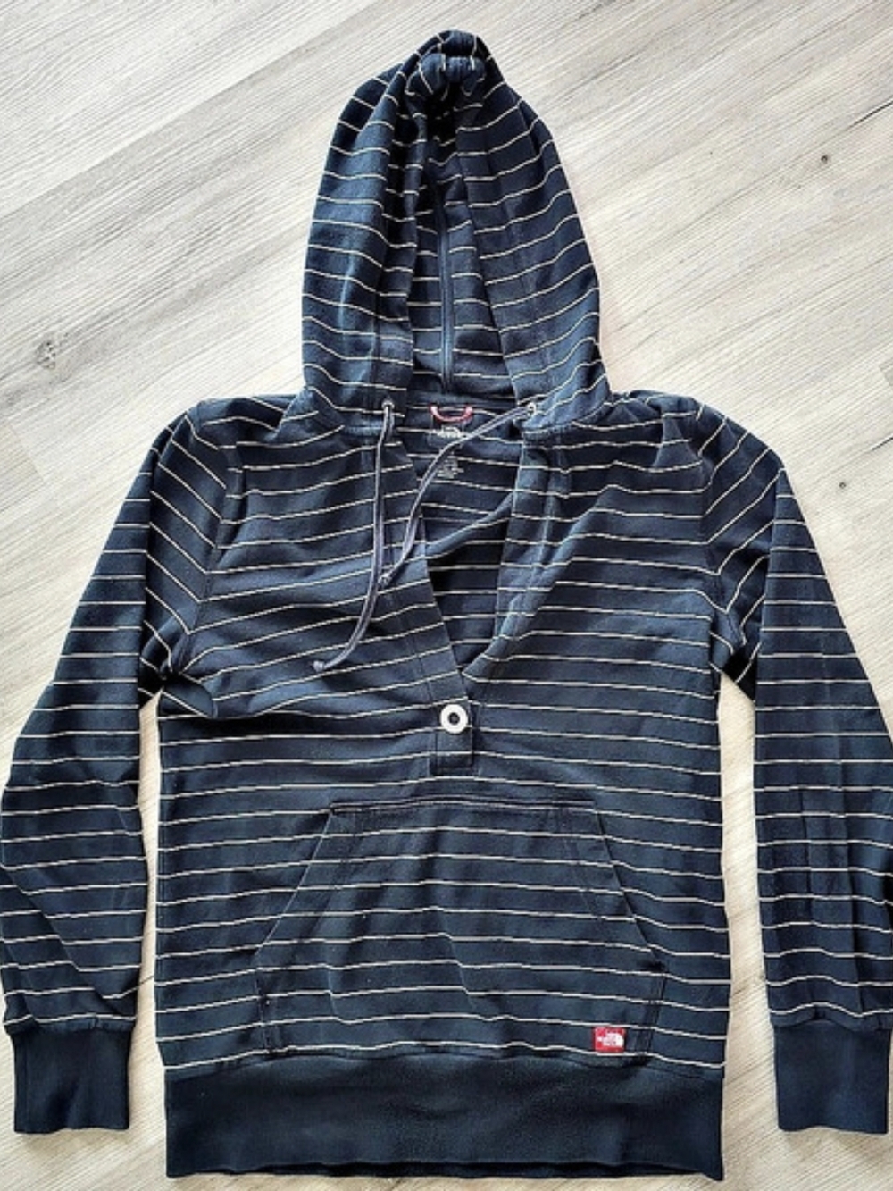 The North Face | Striped Hoodie in Navy & White | Size Medium